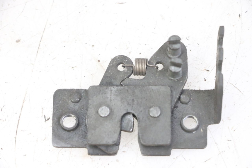 photo de CERRADURA DE ASIENTO PIAGGIO MP3 LT 400 (2007 - 2012)
