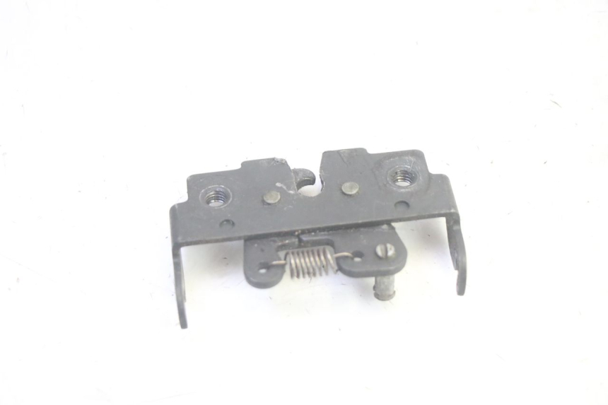 photo de CERRADURA DE ASIENTO PIAGGIO MP3 LT 400 (2007 - 2012) - Otra perspectiva