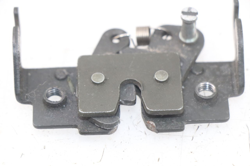 photo de CERRADURA DE ASIENTO PIAGGIO MP3 125 (2006 - 2014)