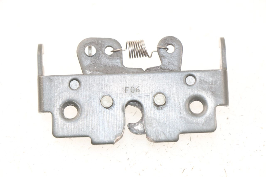 photo de CERRADURA DE ASIENTO PIAGGIO MP3 125 (2006 - 2014)