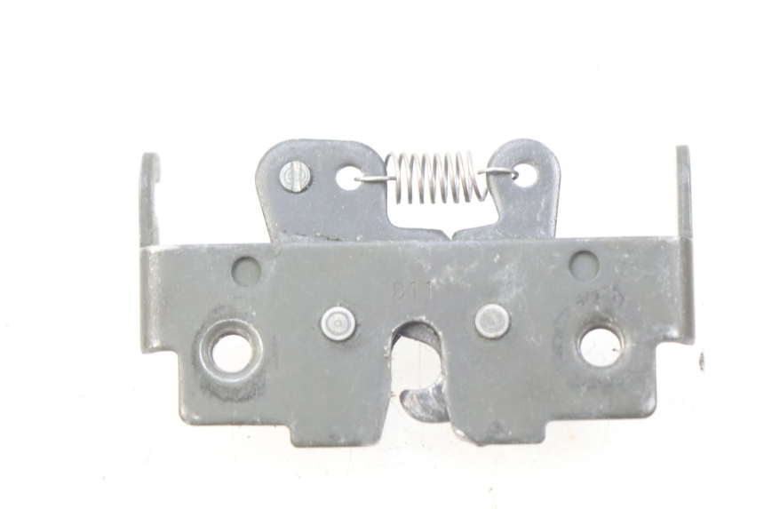 photo de CERRADURA DEL ASIENTO PIAGGIO MP3 500 (2011 - 2015)