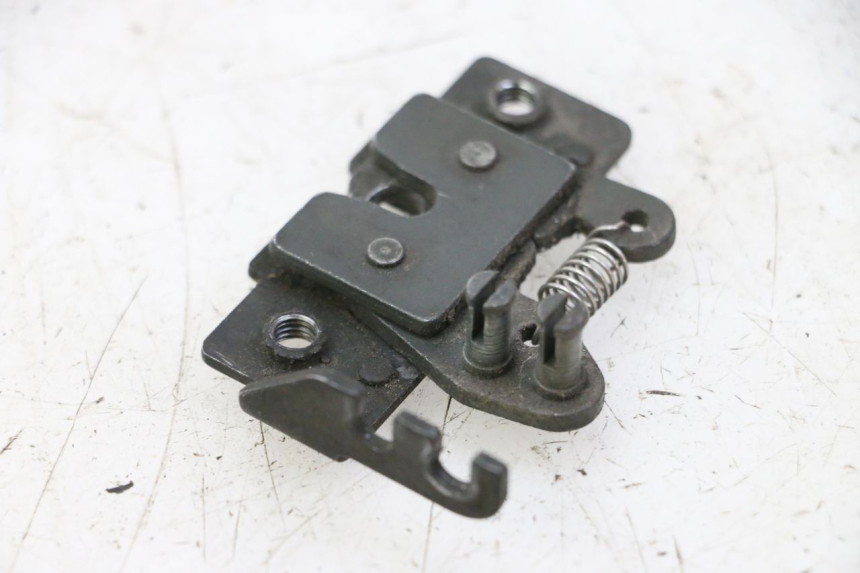 photo de CERRADURA DEL ASIENTO PIAGGIO MP3 500 (2011 - 2015)