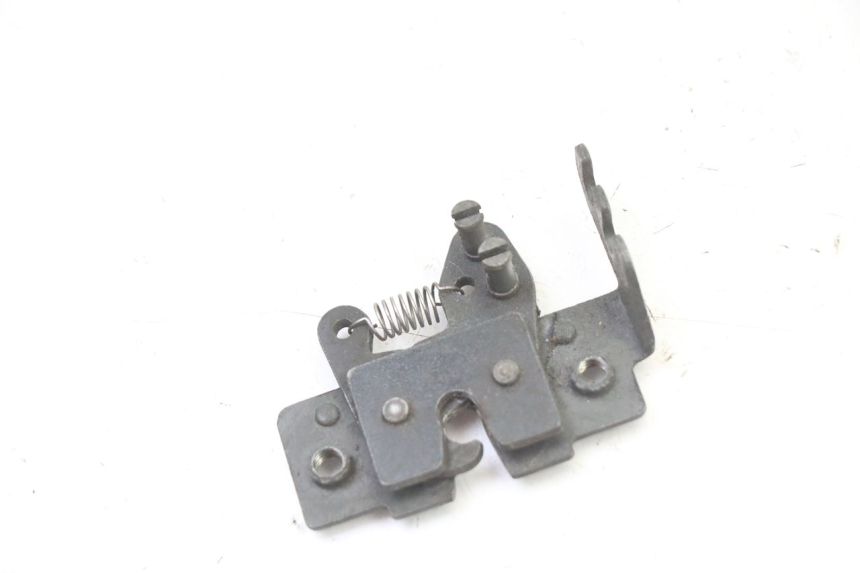 photo de CIERRE ASIENTO HOOK GILERA NEXUS 125 (2009 - 2013)