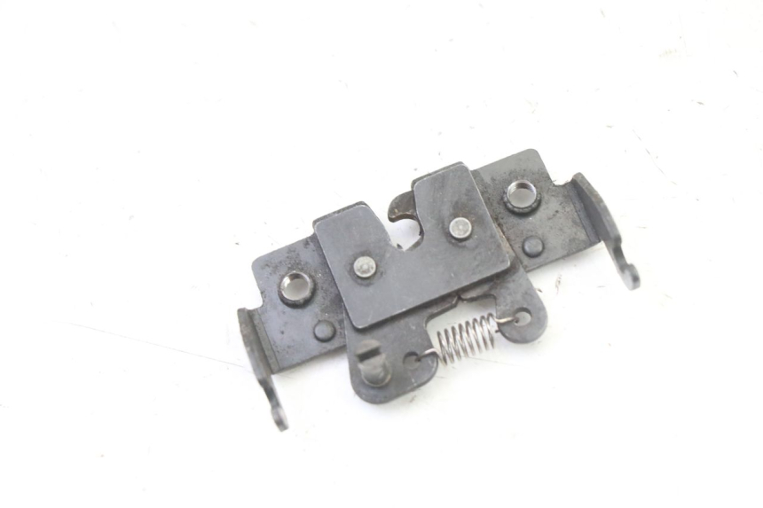 photo de CIERRE ASIENTO HOOK PIAGGIO NRG POWER PUREJET 50 (2018 - 2021)