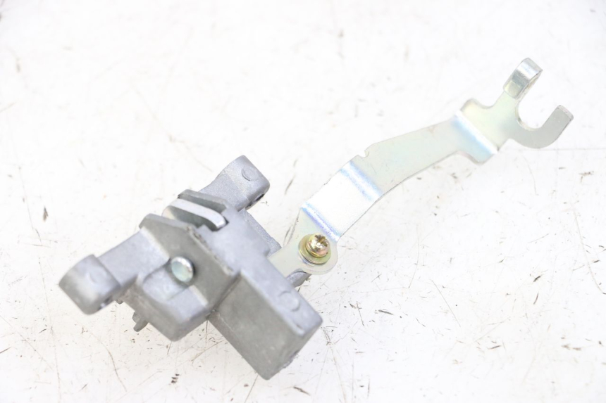 photo de CIERRE ASIENTO HOOK JM MOTORS OLDIES GT 4T 50 (2018 - 2025)