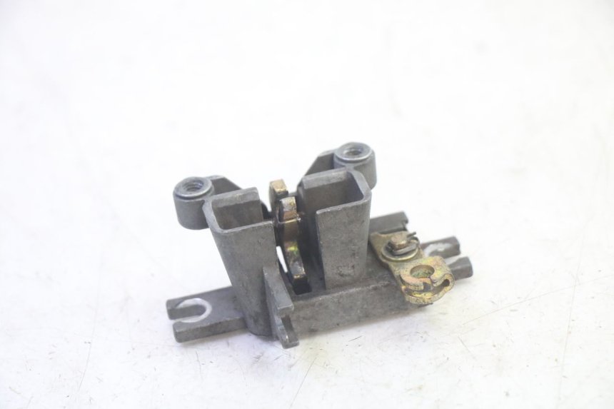 photo de CIERRE ASIENTO HOOK SYM ORBIT III 3 4T 50 (2021 - 2025) - Detalle de la pieza