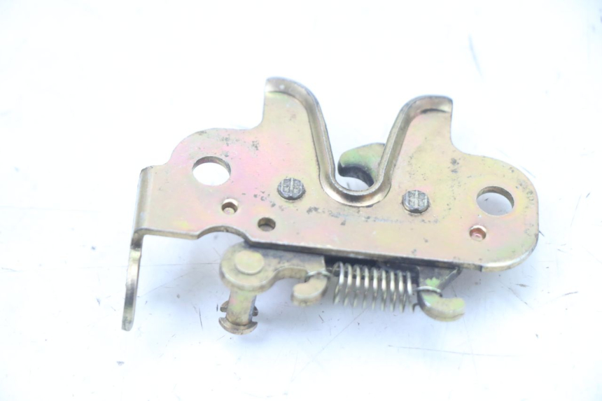 photo de CERRADURA DEL ASIENTO PEUGEOT KISBEE 4T 50 (2018 - 2022)