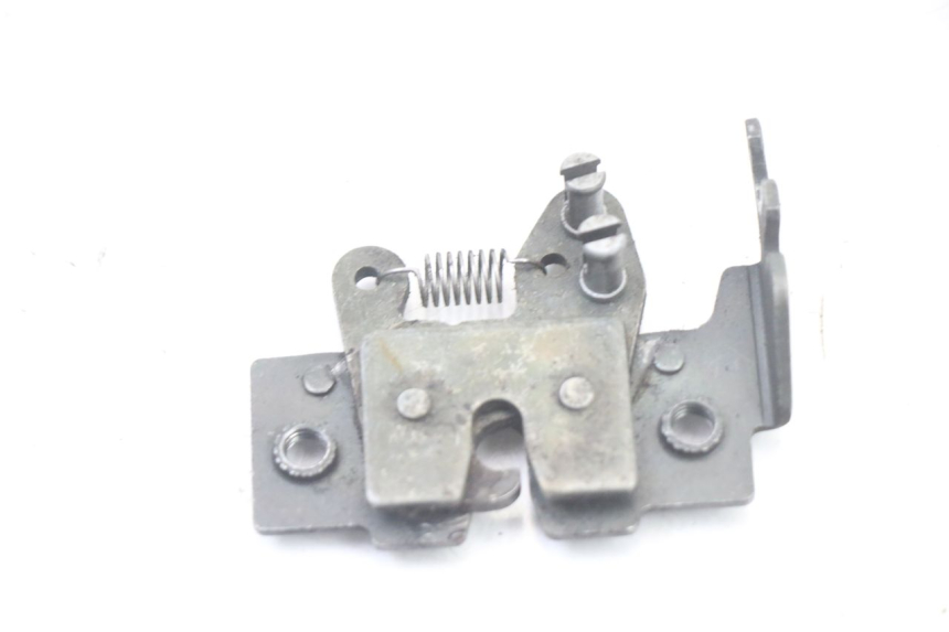 photo de CERRADURA DEL ASIENTO PIAGGIO X8 125 (2004 - 2007)