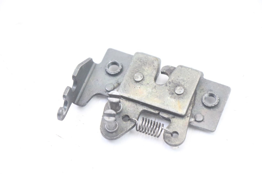 photo de CERRADURA DEL ASIENTO PIAGGIO X8 125 (2004 - 2007)