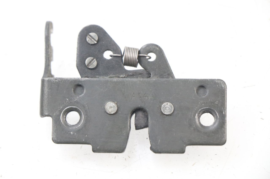 photo de CIERRE ASIENTO HOOK PIAGGIO PRIMAVERA 125 (2013 - 2021)