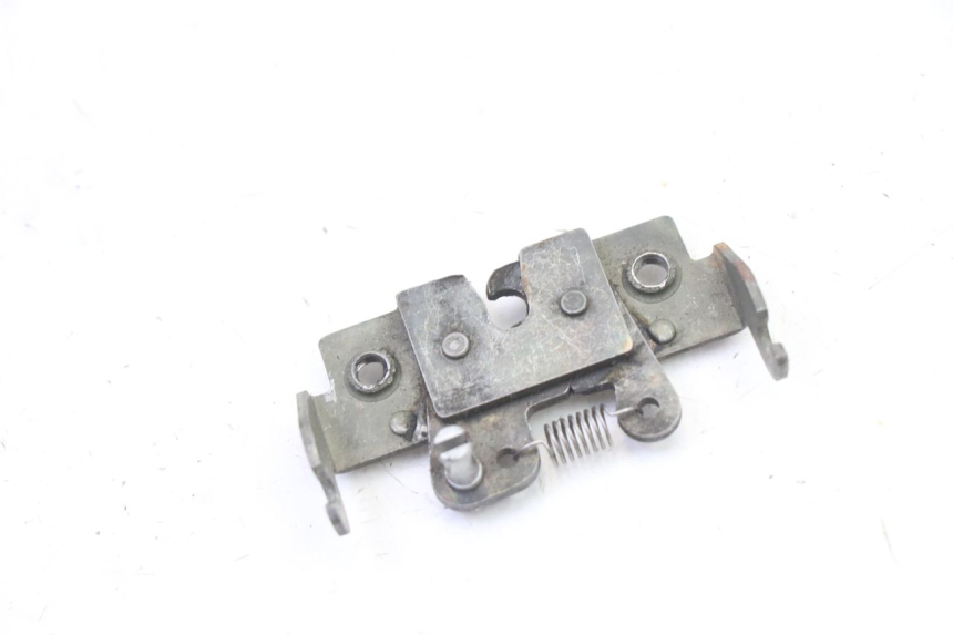 photo de CIERRE ASIENTO HOOK GILERA RUNNER SL 50 (2006 - 2009)