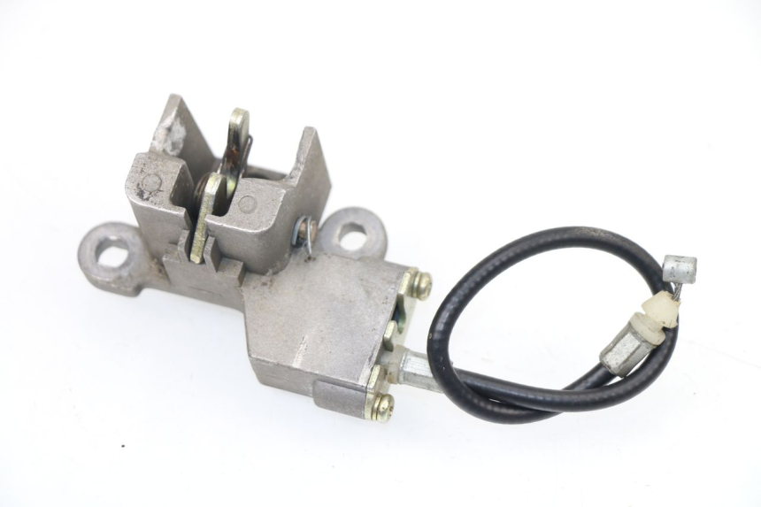 photo de CIERRE ASIENTO HOOK SAMPO LY50QT-21 50 (2009 - 2014)