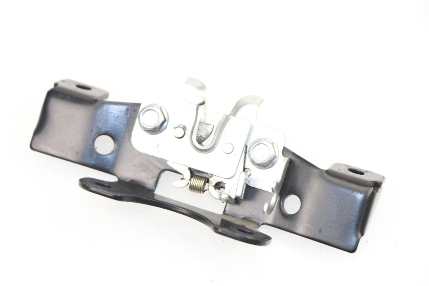 photo de CERRADURA DEL ASIENTO JM MOTORS SANTANA 50 (2014 - 2020)