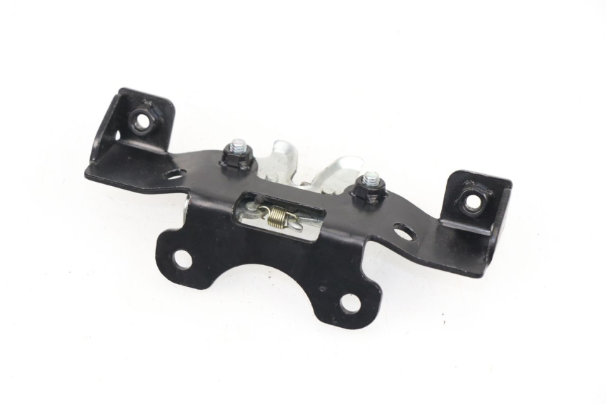 photo de CERRADURA DEL ASIENTO JM MOTORS SANTANA 50 (2014 - 2020)