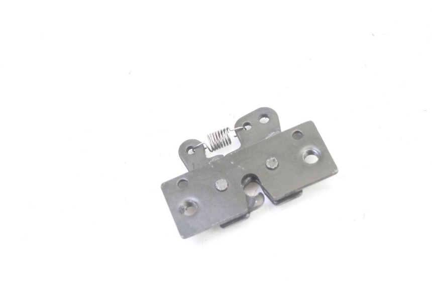 photo de CIERRE ASIENTO HOOK PEUGEOT SATELIS 250 (2006 - 2012)