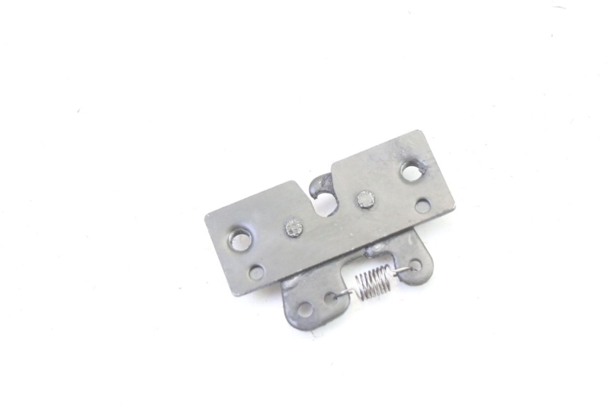 photo de CIERRE ASIENTO HOOK PEUGEOT SATELIS 250 (2006 - 2012)