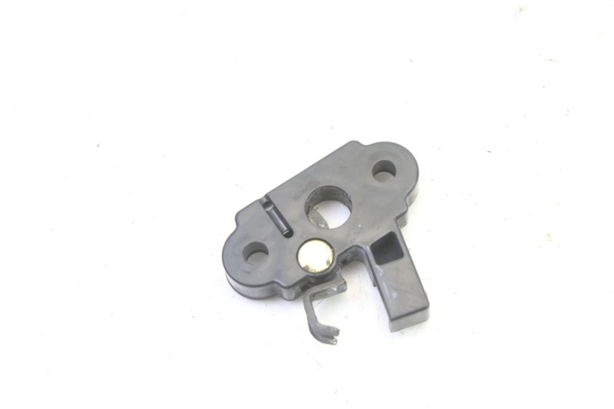 photo de CIERRE ASIENTO HOOK TRIUMPH SPRINT 900 (1995 - 1998)