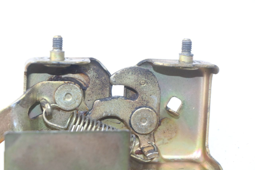 photo de CIERRE ASIENTO HOOK PEUGEOT SV 80 (1993 - 1997)