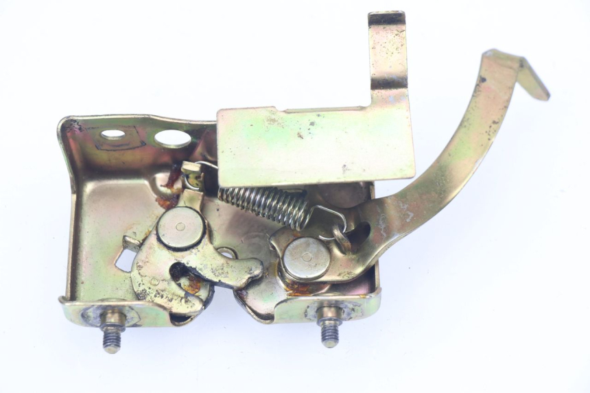 photo de CIERRE ASIENTO HOOK PEUGEOT SV 80 (1993 - 1997)