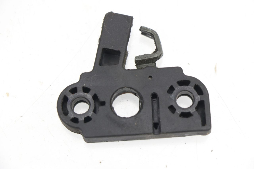 photo de CIERRE ASIENTO HOOK TRIUMPH STREET TRIPLE 675 (2007 - 2012)