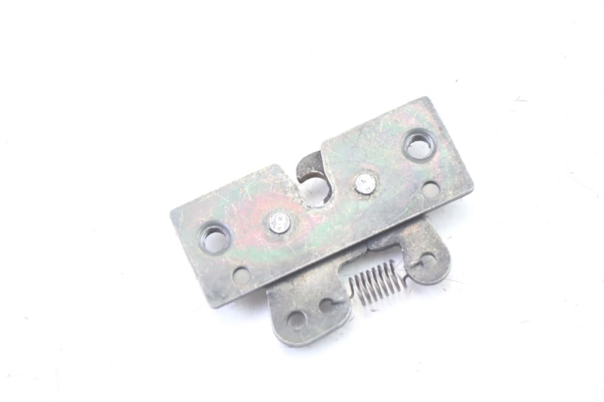 photo de CIERRE ASIENTO HOOK PEUGEOT VIVACITY 50 (2004 - 2009)