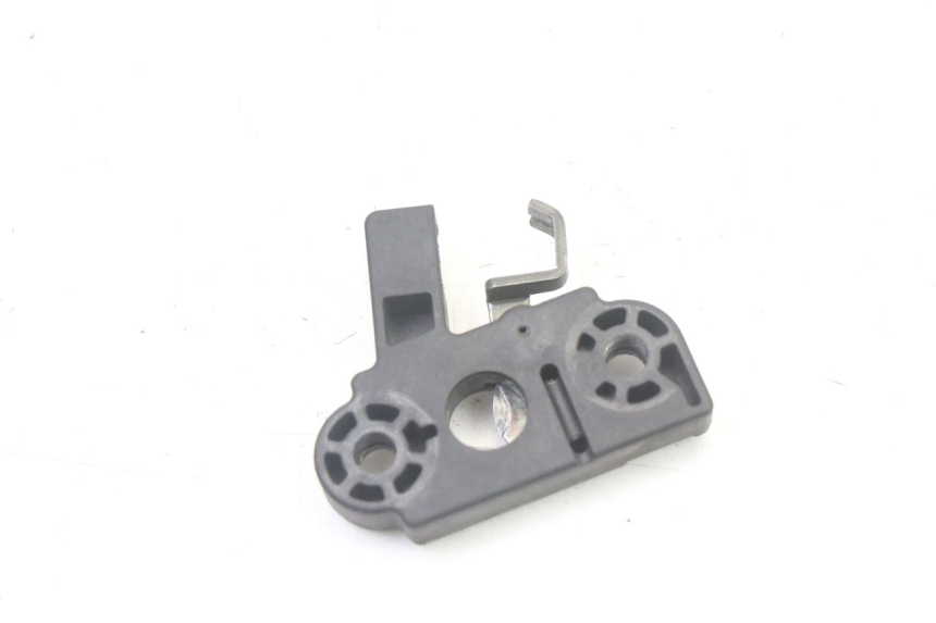 photo de CIERRE ASIENTO HOOK YAMAHA WHY 50 (1998 - 2000)