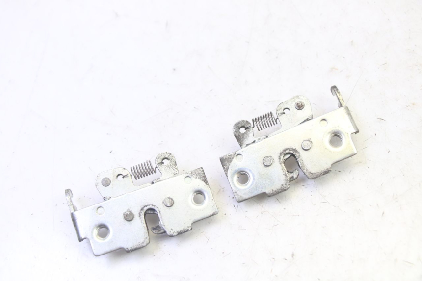 photo de CERRADURA DEL ASIENTO YAMAHA X-MAX XMAX 250 (2006 - 2009)