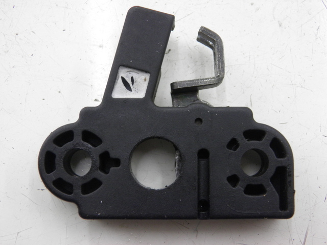 photo de CERRADURA DEL ASIENTO YAMAHA YP MAJESTY 125 (1998 - 2001)