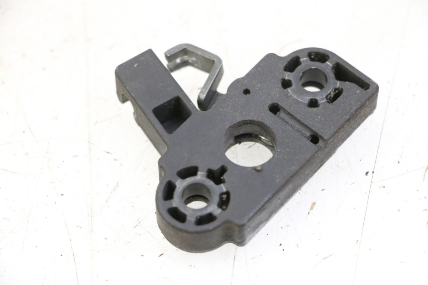 photo de CIERRE ASIENTO HOOK YAMAHA YP MAJESTY 125 (2002 - 2006)