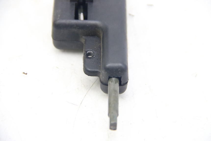 photo de CERRADURA DE ASIENTO PIAGGIO ZIP 4T 50 (2018 - 2020)