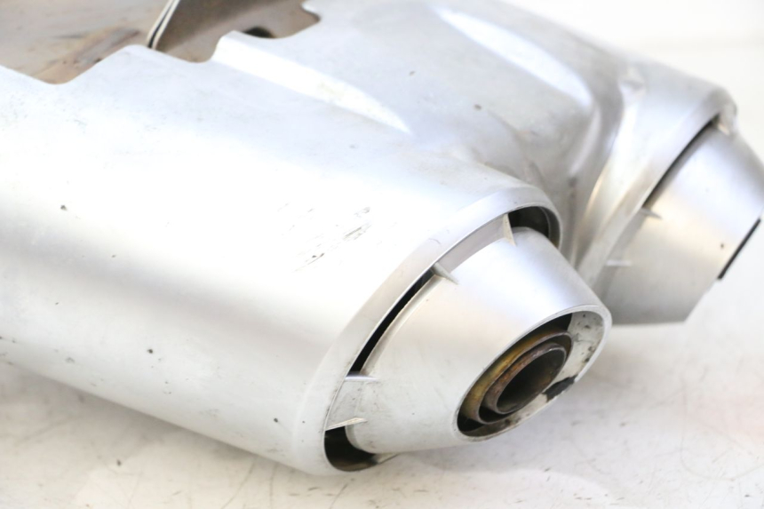 photo de ESCAPE YAMAHA FZ6 FAZER S2 600 (2007 - 2011)