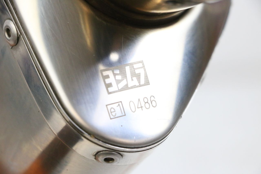 photo de ESCAPE SUZUKI GSXR GSX-R 1000 (2003 - 2004) - Zoom sobre los componentes