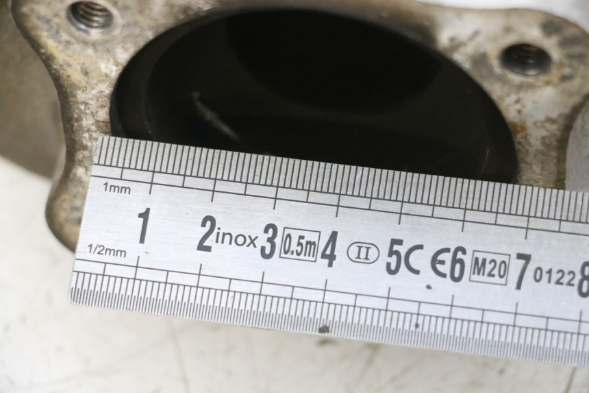 photo de ESCAPE SUZUKI GSXR GSX-R 1000 (2003 - 2004) - Estado de la superficie y material