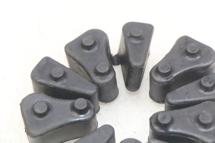 photo de SILENTBLOCK CORONA HONDA CBR F SC25 1000 (1989 - 1992)