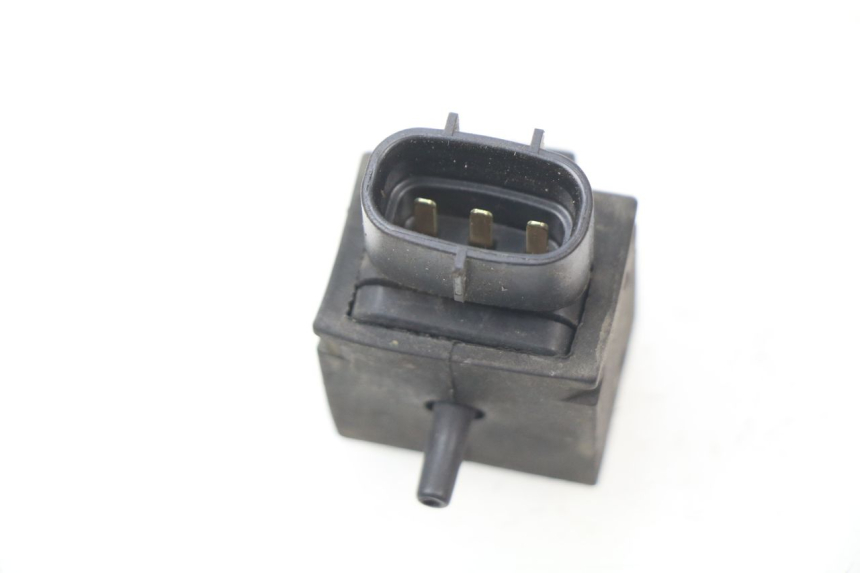 photo de SENSOR DE PRESIÓN DE AIRE SUZUKI BURGMAN 650 (2002 - 2004)