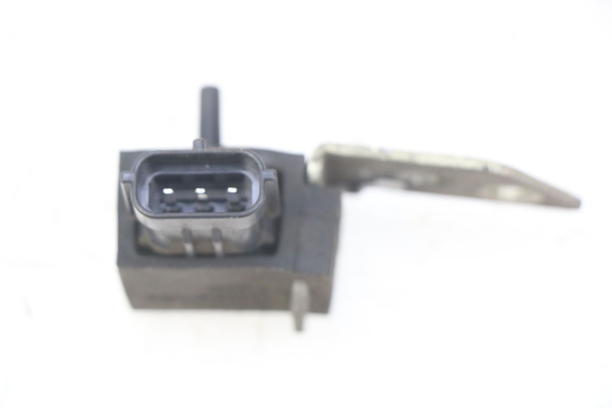 photo de SENSOR DE PRESIÓN DE AIRE SUZUKI BURGMAN 125 (2007 - 2014)