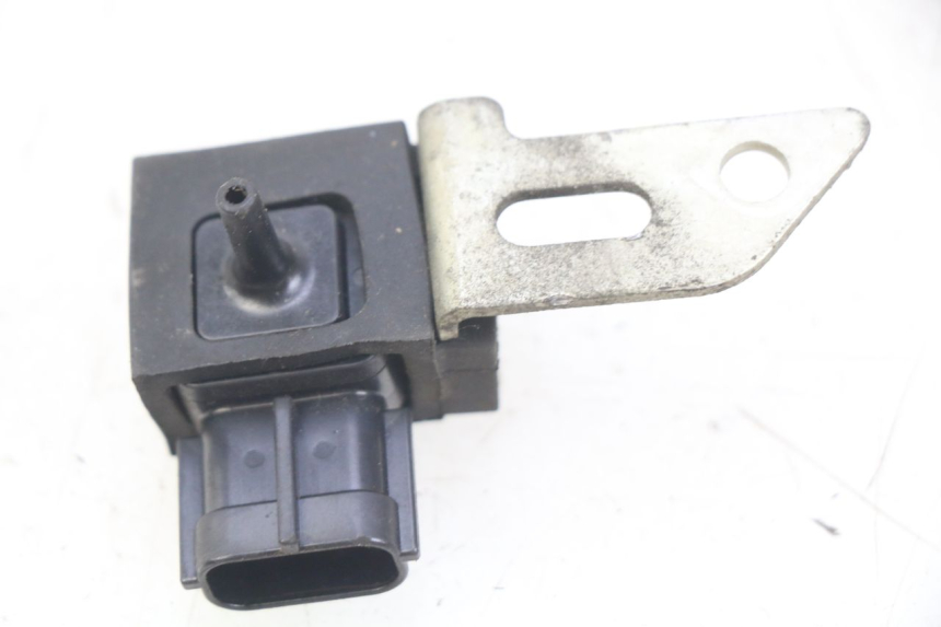photo de SENSOR DE PRESIÓN DE AIRE SUZUKI BURGMAN 125 (2007 - 2014)