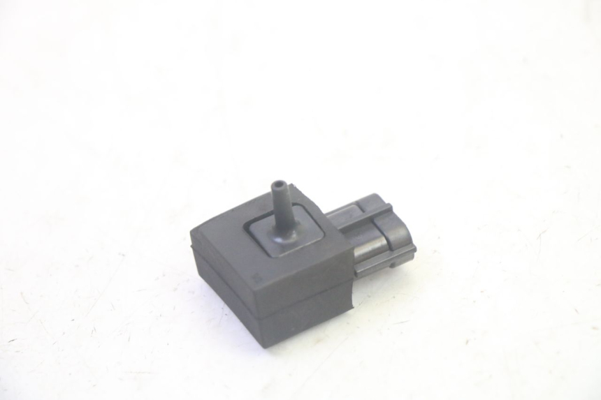 photo de SENSOR DE PRESIÓN DE AIRE SUZUKI BURGMAN 125 (2007 - 2014) - Vista principal