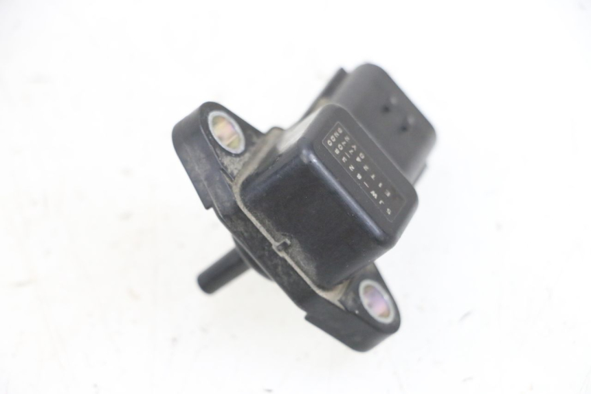 photo de SENSOR DE PRESIÓN DE AIRE YAMAHA FJR ABS 1300 (2006 - 2012) - Detalle de la pieza