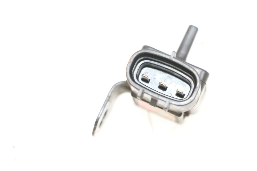 photo de SENSOR PRESION AIRE SUZUKI GSXR GSX-R 1000 (2003 - 2004) - Otra perspectiva