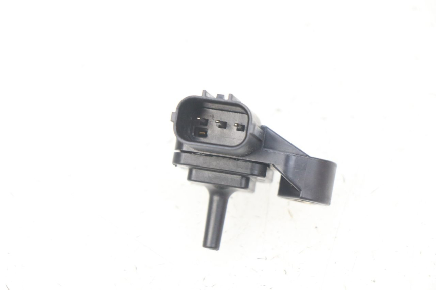 photo de SENSOR PRESION AIRE HONDA CBRF CBR-F PC41 600 (2011 - 2013)