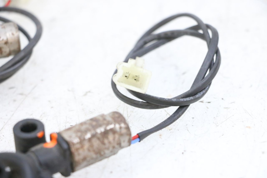 photo de SENSOR PRESION AIRE JM MOTORS OLDIES GT 4T 50 (2018 - 2025) - Otra perspectiva