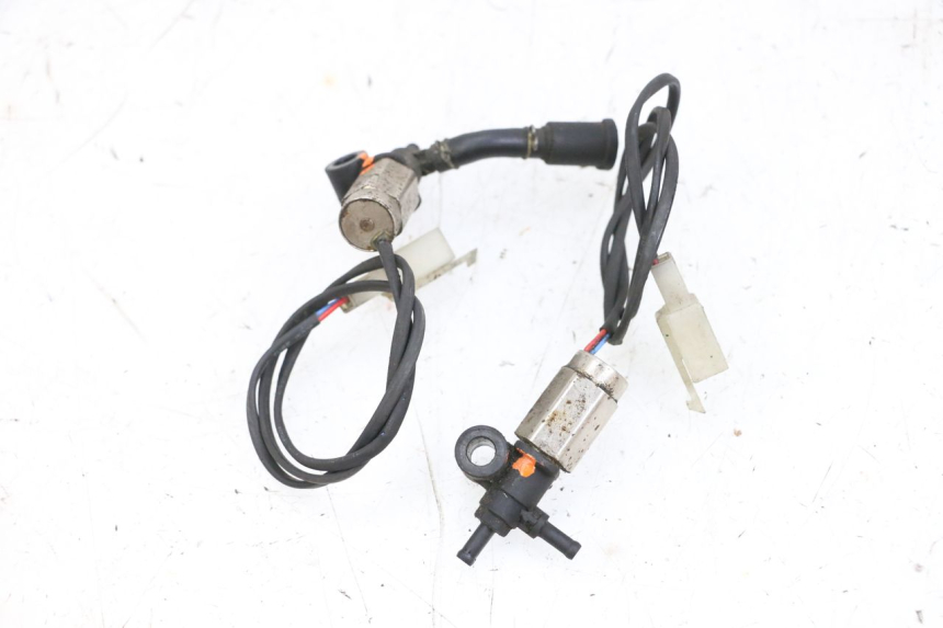 photo de SENSOR DE PRESIÓN DE AIRE SYM ORBIT III 3 4T 50 (2018 - 2021) - Otra perspectiva