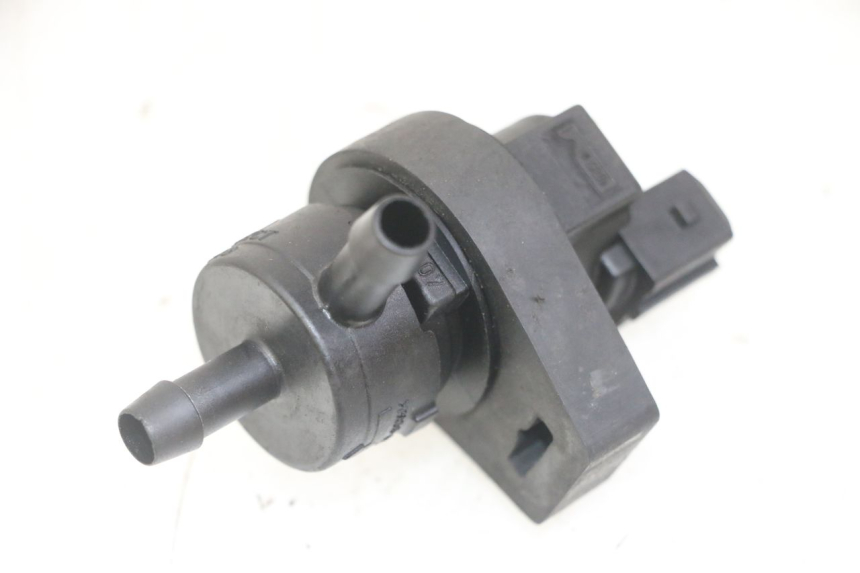photo de SENSOR PRESION AIRE PEUGEOT SATELIS COMPRESSOR K15 125 (2006 - 2009)