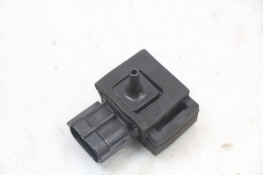 photo de SENSOR DE PRESIÓN DE AIRE SUZUKI BURGMAN 125 (2007 - 2014)