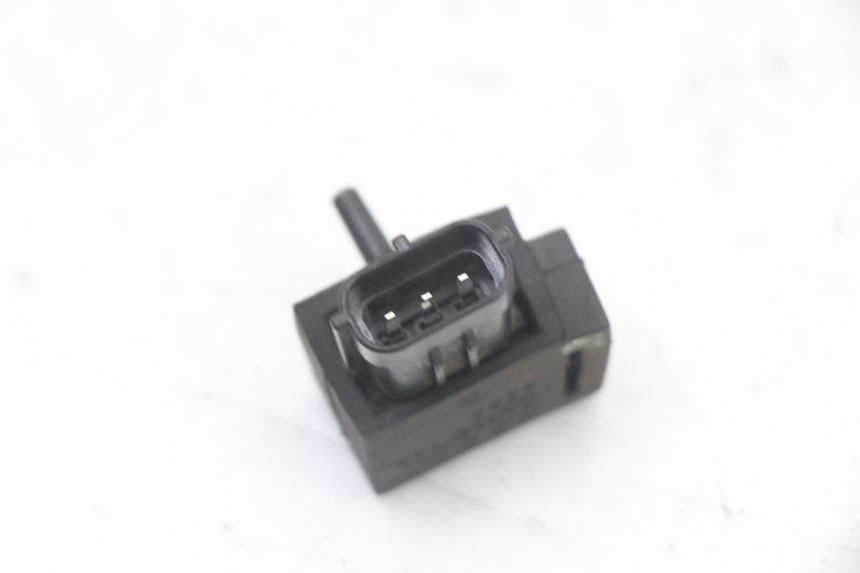 photo de SENSOR DE PRESIÓN DE AIRE SUZUKI BURGMAN 125 (2007 - 2014)