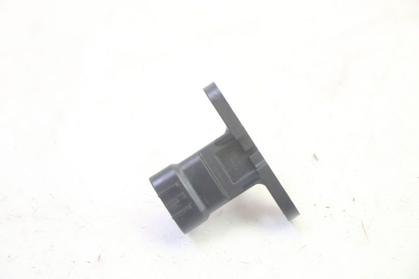 photo de SENSOR PRESION AIRE YAMAHA TDM ABS 900 (2002 - 2014) - Primer plano técnico