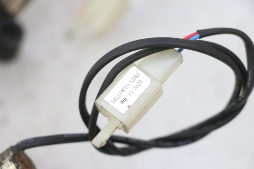 photo de SENSOR DE PRESIÓN DE AIRE PEUGEOT TWEET 4T 50 (2018 - 2020)