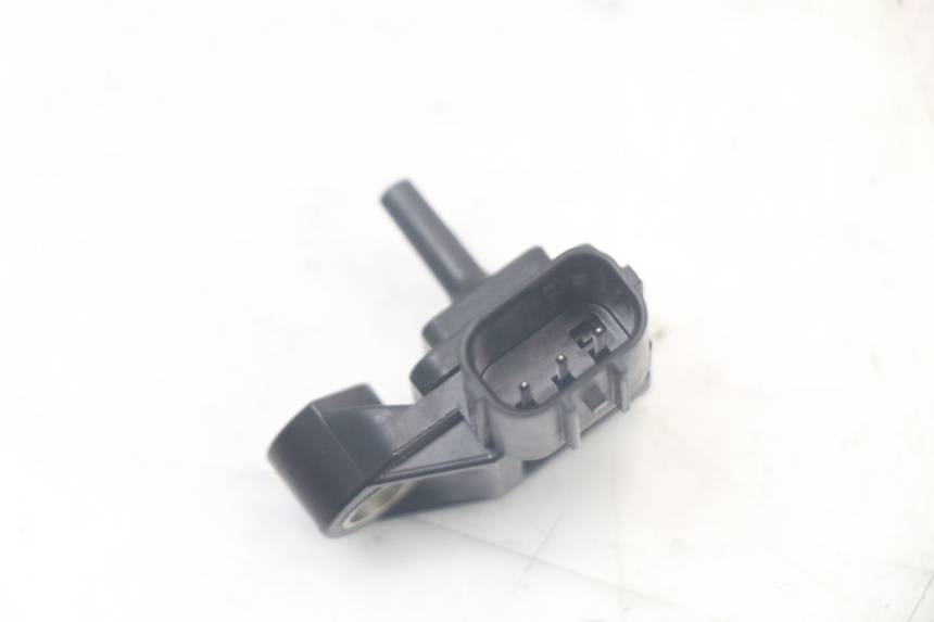 photo de SENSOR DE PRESIÓN DE AIRE YAMAHA MT-07 MT07 ABS 700 (2014 - 2017)