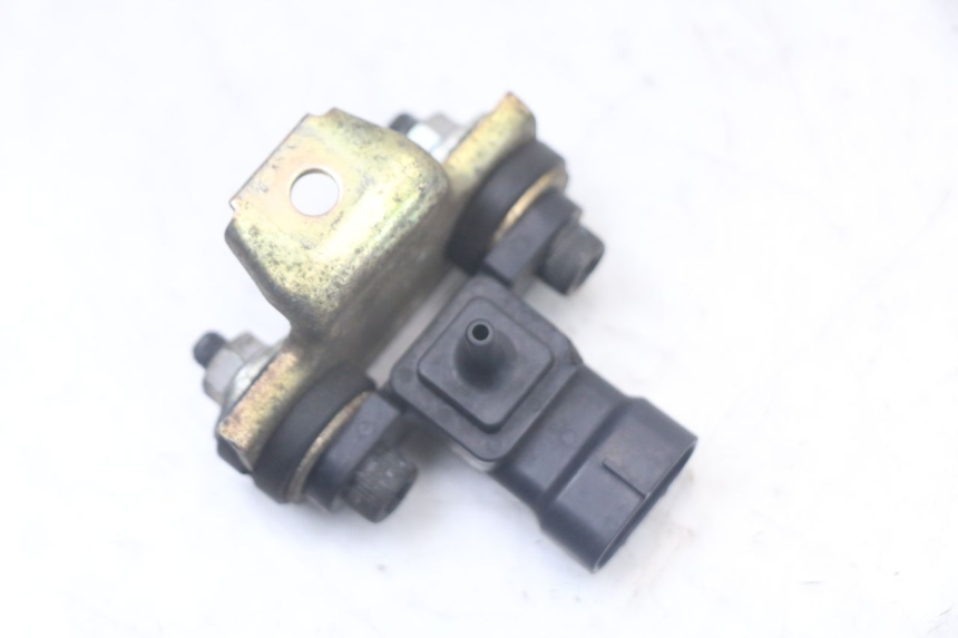 photo de SENSOR DE PRESIÓN DE AIRE YAMAHA XMAX X-MAX 125 (2006 - 2009)